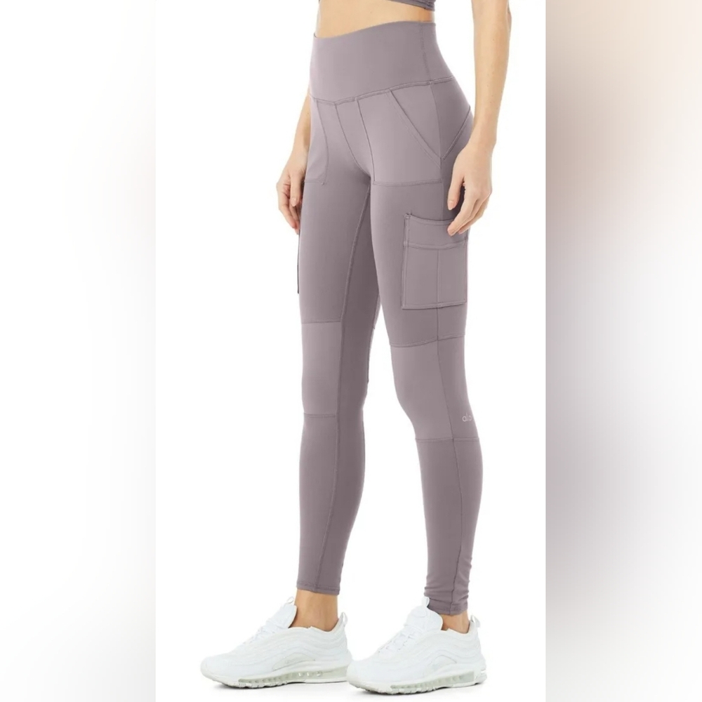 Alo Small High-Waist Cargo Legging Purple Dusk